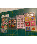 Scrapbooking Flower And Buttons Embellishments #364H - £5.49 GBP