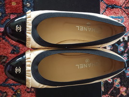 CHANEL BALLERINES FLATS SHOES BEIGE &amp; BLACK COLOR - SIZE EURO 38.5 - £638.68 GBP