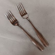 Oneida Fremont Dinner Forks 2 Stainless Steel 7.375&quot; - £15.09 GBP