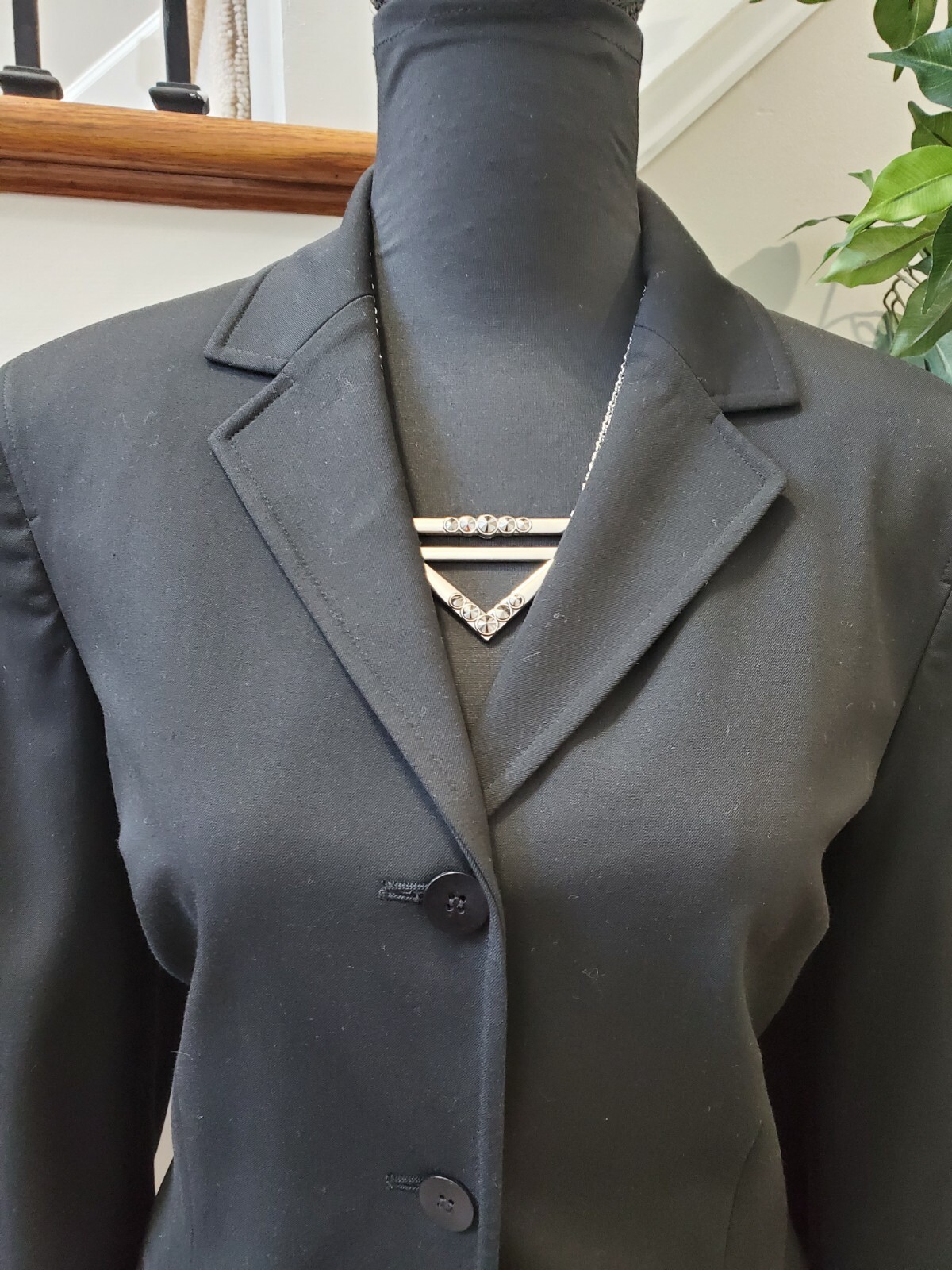 Nine West Women's Black Polyester & Rayon Long Sleeve Three Button Blazer 10 Item image 2