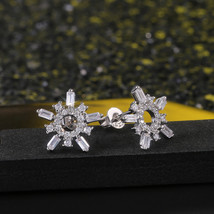 Simple Rhinestone Crystal Flowers Ear Studs For Girls - £8.01 GBP
