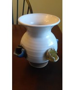 Paragon Vase - Funky 4 Tulips Protrudes Art Pottery - $30.99 CAD