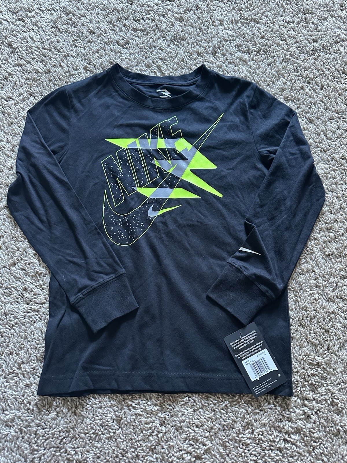 Nike Boys Black Volt Long Sleeve Shirt Pull Over Size Small Logo Cotton ... - $14.99