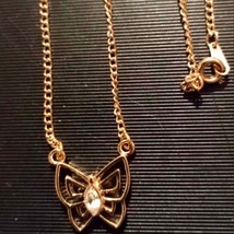 Gorgeous vintage gold rhinestone butterfly necklace~very dainty - £18.69 GBP