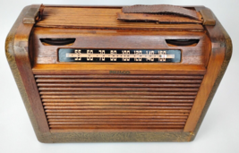 Antique Philco Vintage Suitcase Tube Retro Radio Model 46-350 *READ DESCRIPTION* - £96.24 GBP