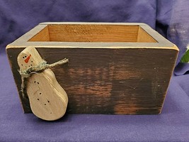 WOODEN HOLIDAY BOX WITH SNOWMAN - £14.78 GBP