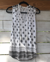 Lucky Brand Wht Blk Geometric Boho Top Jr Wm M Knit Shirt peep bk should... - $19.58