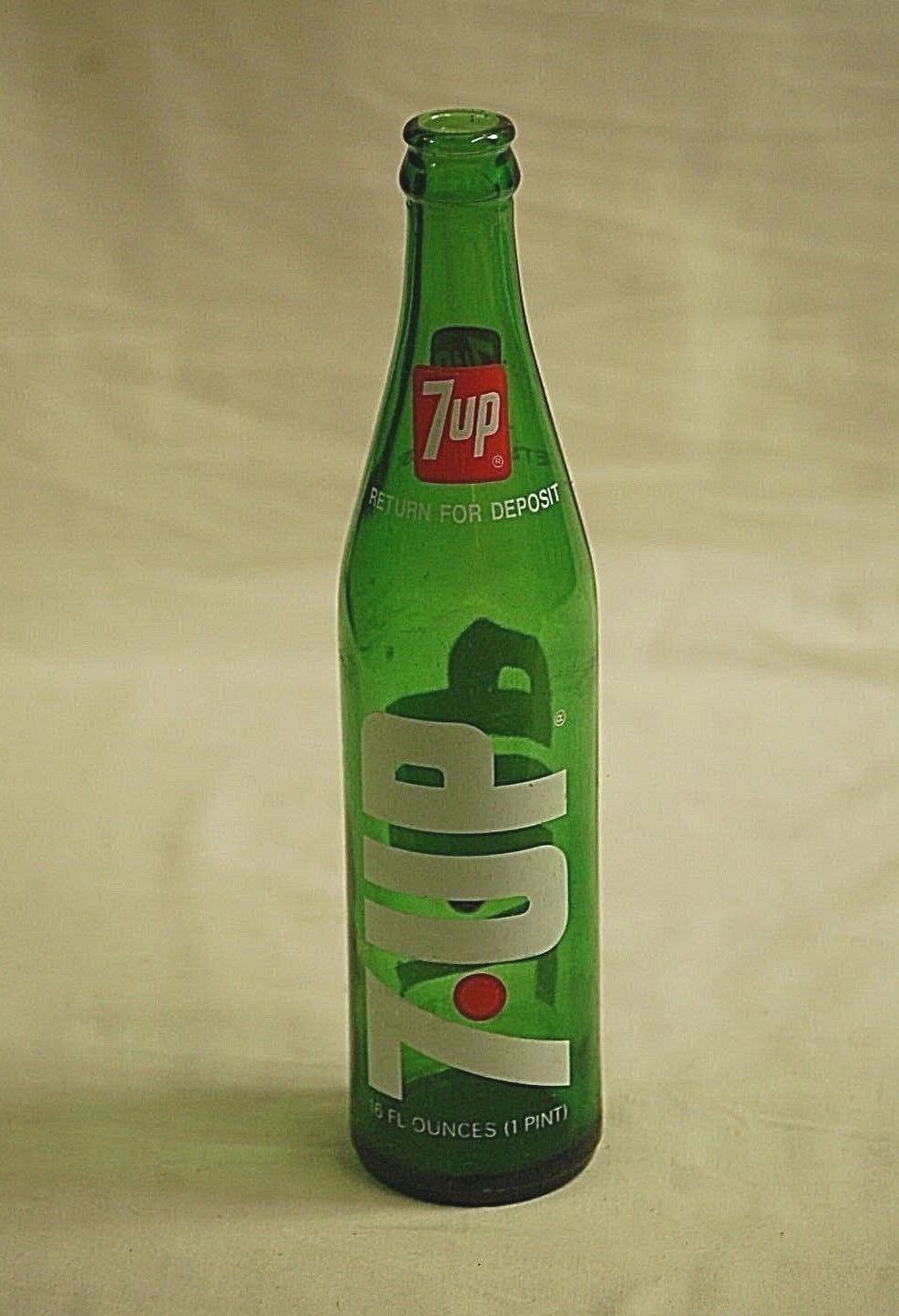 Old Vintage 7-Up Green Glass Beverages Soda Pop Bottle 16 fl. oz. LG 71 - $14.84