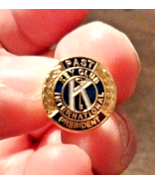 Kiwanis International Club President Lapel Hat Pin Gold Toned Small Blue... - $166.94 MXN