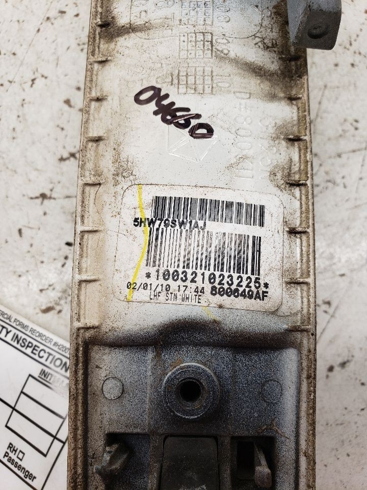 Door Handle Exterior Door Front Driver Left Fits 05-10 GRAND CHEROKEE 1358075... Item image 5