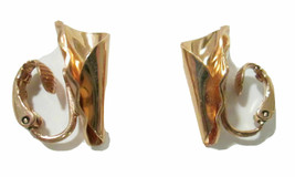 Vtg Clip On Earrings Avon 1982 Goldtone Pleated Horn W Box Gold Tone Metal - £6.32 GBP