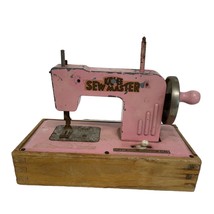 KAanYEE Sew Master Childs Pink Sewing Made in Germany US Zone Non Working VTG - £19.32 GBP