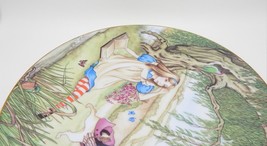 Limoges Georges Boyer Alice et le Lapin Blanc Sandy Nightingale 1981 Plate - £40.59 GBP