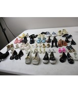 65 Vintage Doll Shoe Lot Various Sizes &amp; Brands 32 sets - $906.23 MXN