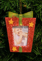 RED GLITTERED PRESENT MAGNETIC PICTURE FRAME CHRISTMAS TREE ORNAMENT - $8.88
