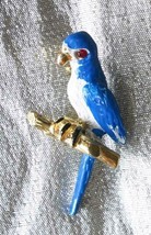 Elegant Blue &amp; White Enamel Parrot Bird Gold-tone Brooch 1970s vintage 1... - £9.79 GBP