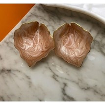 Peach Swirl Leaf Earrings Vintage Gold Tone Enamel Studs Floral - £13.05 GBP