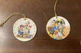 Lot 2 Grolier Collectible Disney Disc Ornament Goofy Pluto Daisy Duck Mickey - £14.62 GBP