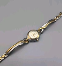 Relic Watch Women Gold Stainless Steel Water Resistant White Quartz  - £22.74 GBP