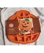 Wilton Pull Apart Cupcake Mold Pumpkin Halloween Fall Silicone Food Grad... - $21.00 CAD
