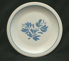 Yorktowne Pfaltzgraff Dinner Plate Blue Floral Smooth Blue Trim USA - £17.20 GBP