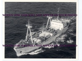 La007 - Dutch Cargo Ship - Aruba Bay , built 1964 - photograph 10 x 8 - £5.01 GBP
