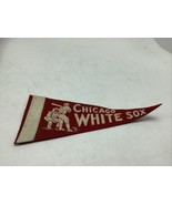 VINTAGE 1960&#39;s Chicago White Sox 9 Inch Red Mini Felt Pennant - £21.90 GBP