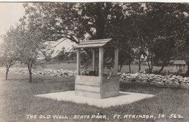 Postcard Ft Fort Atkinson Iowa State Park The Old Well Handle - £3.91 GBP