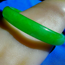 Earth mined Jade Deco Antique Bangle Old Green color semi translucent Bracelet - £26,316.01 GBP