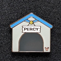 Pocahontas Disney Pin: Percy Dog House - £7.81 GBP