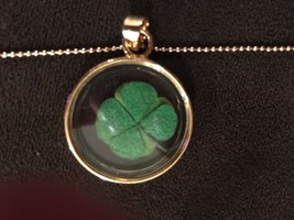 Lucky pendant *dried clover with necklace - £8.76 GBP