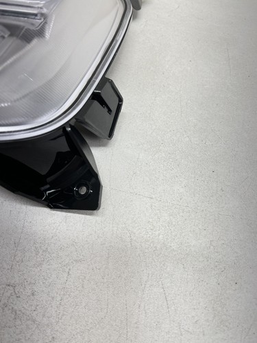 92305-M7000 2019 2020 2021 KIA FORTE FRONT LEFT FOG LIGHT TURN SIGNAL Item image 6