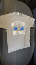 USAF USAFA AIR FORCE GRAY MENS LARGE T SHIRT TEAM FALCONS - $20.69