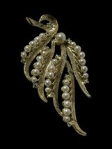 Vintage Floral Leaf Brooch Pin Faux Pearls Rhinestones Gold Tone 3" - $33.25