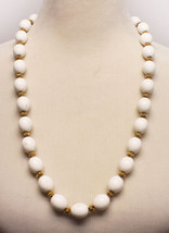 Great Vintage Mid Century MCM Crown Trifari Lucite &amp; Gold Metal Bead Necklace - £19.54 GBP