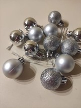 12Pcs Shatterproof Mini Christmas Balls - £3.99 GBP