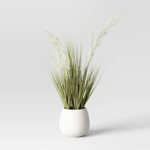 Threshold 29.5" Large Bear Grass Artificial Plant White Ceramic Pot - €3,98 EUR Threshold 29.5" Large Bear Grass Artificial Plant White Ceramic Pot - €3,98 EUR