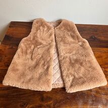 Zara Girls Reversible Faux Fur Quilted Vest Tan Mauve Snap Front Size 9-... - $32.67