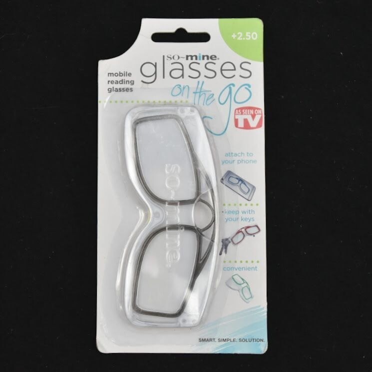 So Mine On The Go Mobile Reading Glasses +2.50 Black Case Adhesive Key Ring - £4.50 GBP
