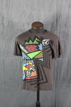 Retro Skateboard Shirt - Volcom Neon Big Graphic - Men&#39;s Medium  - $730.14 MXN