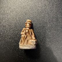 VTG Wade Doctor Foster Doc Dr Nursery Rhyme Figurine Red Rose Whimsies England - £5.44 GBP