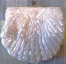 Walborg Vintage Beaded Clam Shell White Evening Purse w/chain Handle - £29.40 GBP
