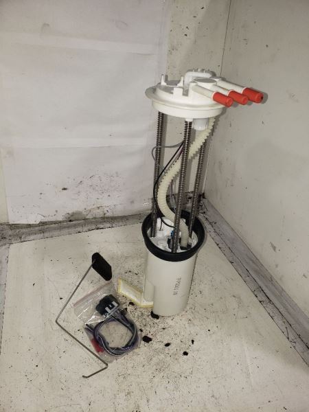 Fuel Pump Assembly Excluding Crew Cab Fits 02-03 SIERRA 1500 PICKUP 7270... - $75.24