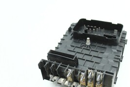 2006-2009 VOLKSWAGEN RABBIT ENGINE BAY ELECTRICAL FUSE RELAY BOX ASSEMBLY H1713 image 10