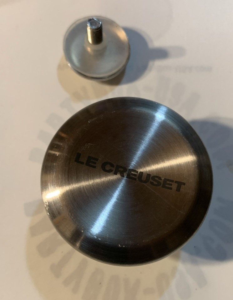 Le Creuset Signature Stainless Steel Knob, Medium Item image 2