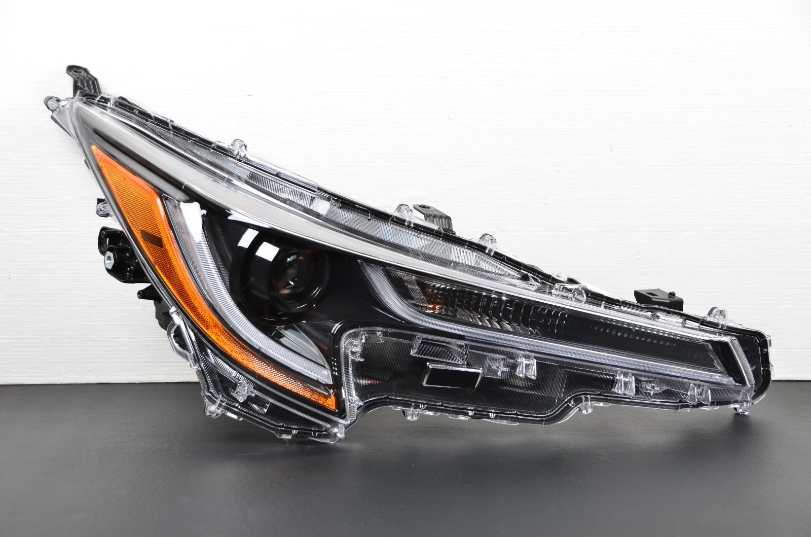Genuine! OEM! 2023-2025 Toyota Corolla LE LED Headlight Right Passenger ... - $296.01