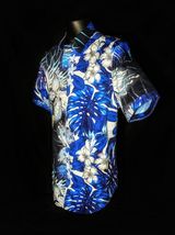 Robert Graham Moyie Spring Short Sleeve Shirt Size Medium image 4