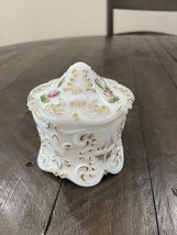 Vintage Victorian painted Roses &amp; gold Gilding Milk Glass Vanity Powder Jar - $922.49 MXN