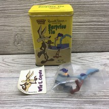 Vintage Looney Tunes Surprise Tin-Wile E. Coyote &amp; Roadrunner W/Sticker-1997  - $19.79