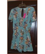 NWT Xhilaration Womens Blue Floral Print Short Sleeve V-Neck Short Rompe... - $10.00